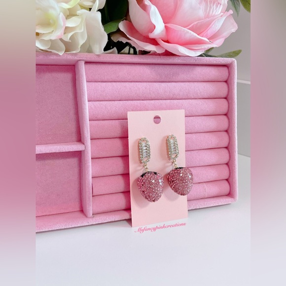 Strawberry rhinestone earrings - Picture 2 of 5